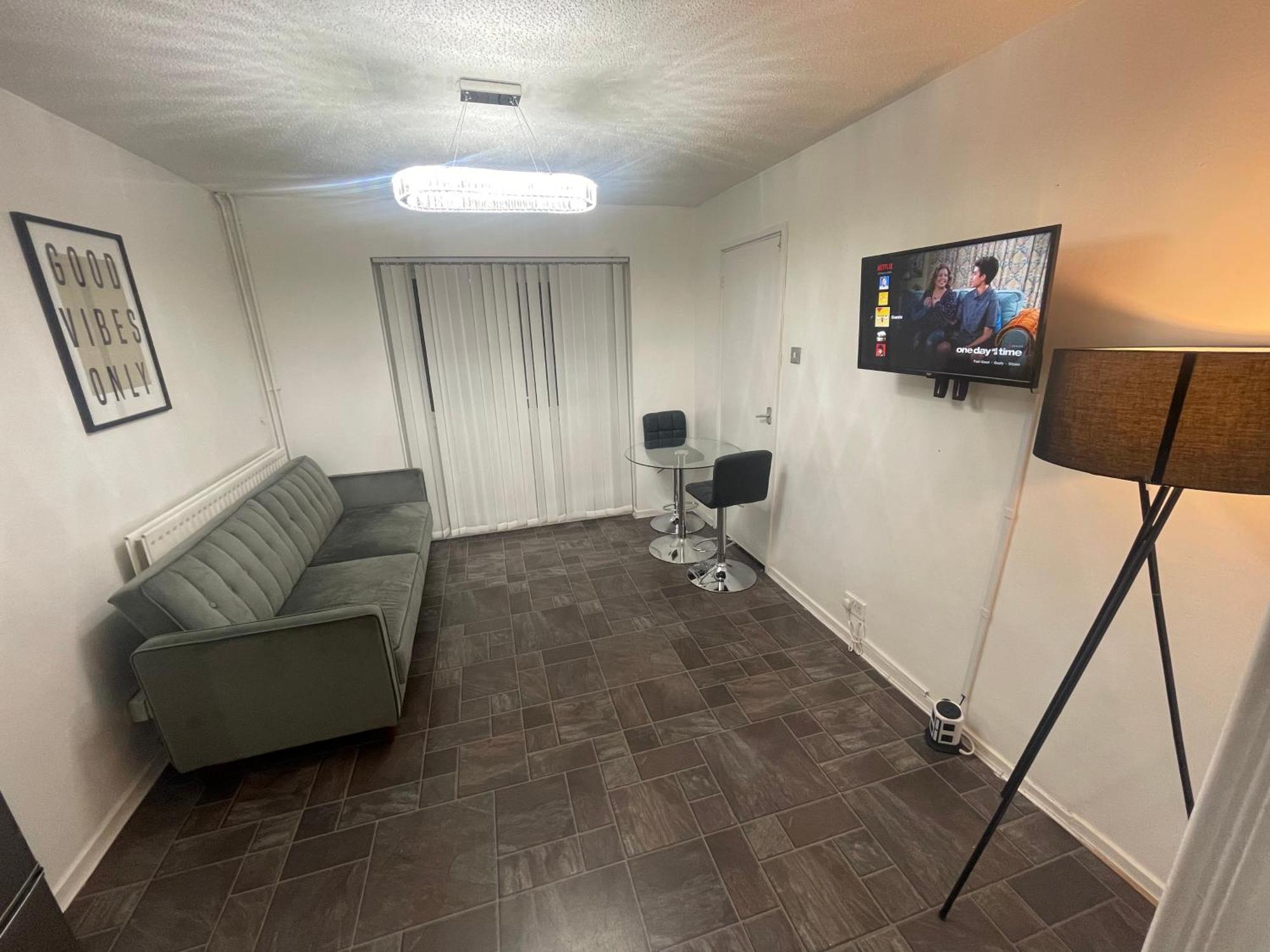 New! 4 Bedroom London House With Garden And Lawn エクステリア 写真