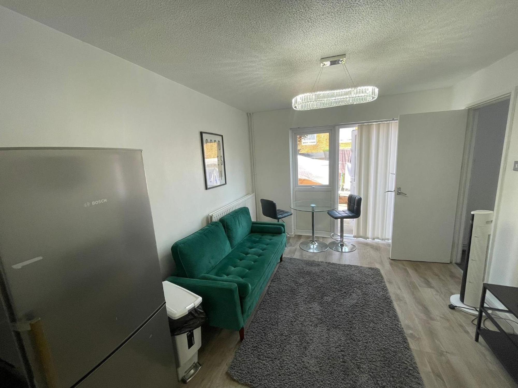 New! 4 Bedroom London House With Garden And Lawn エクステリア 写真