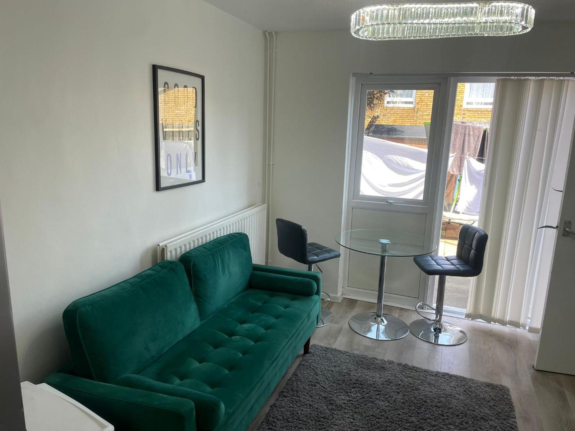 New! 4 Bedroom London House With Garden And Lawn エクステリア 写真